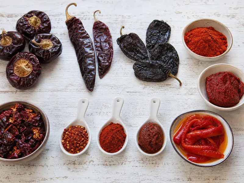 Dried ñora, choricero, ancho, paprika, and roasted pepper in different forms